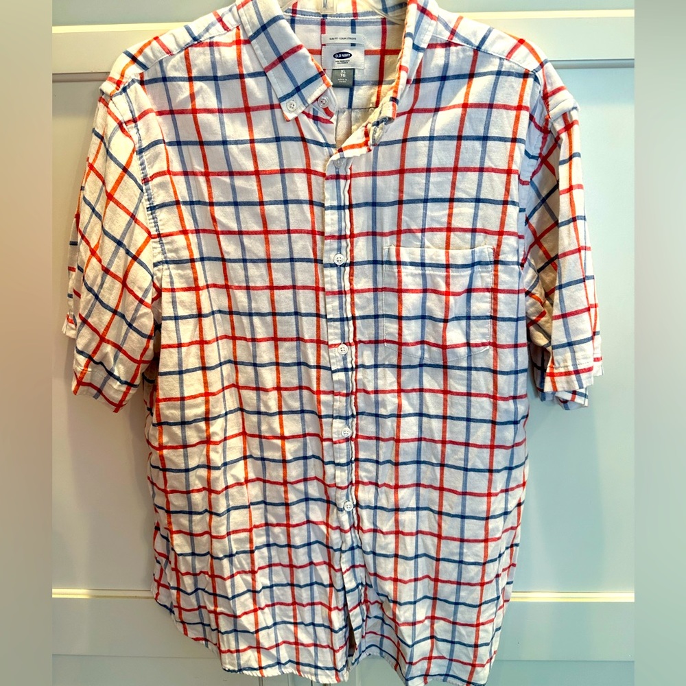Old Navy shortsleeved button up